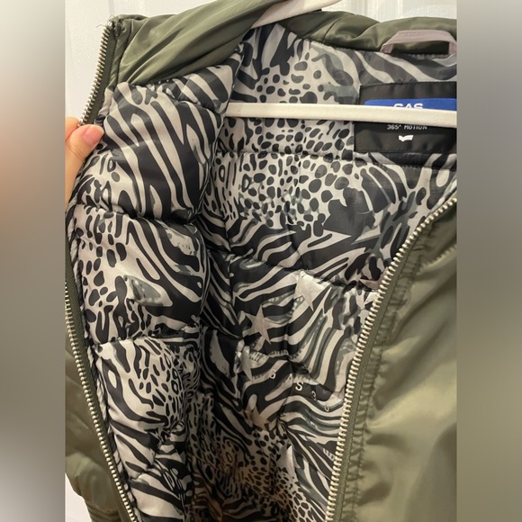 long green winter puffer coat - Picture 6 of 10